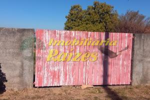 Terreno Amplo, Murado e Bem Localizado