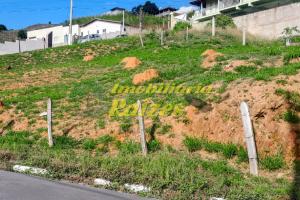 Terreno de esquina com vista privilegiada e excelente localização!